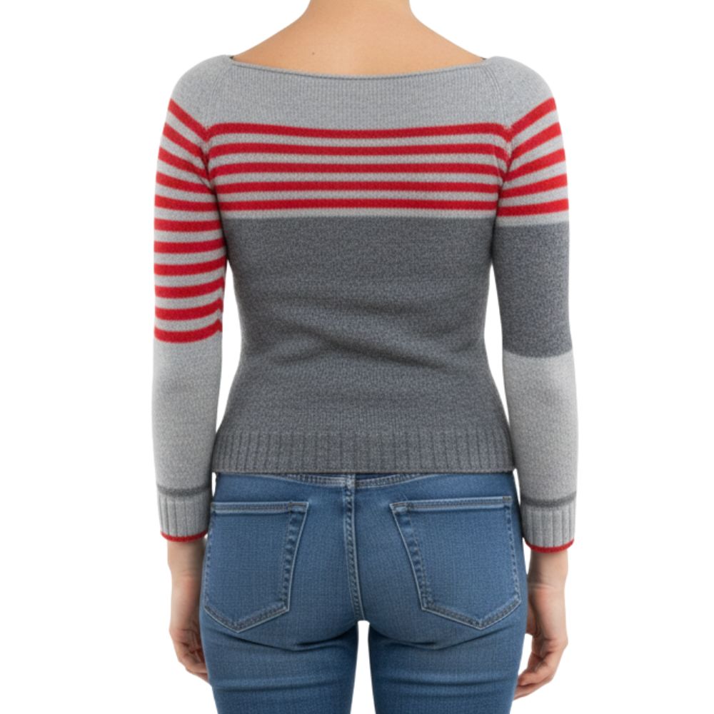 Knitted sweater with striped design