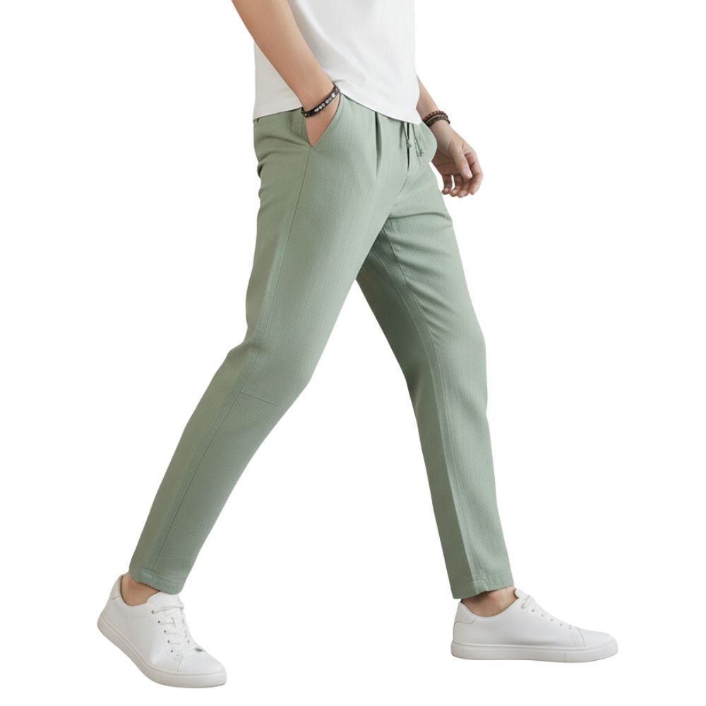Lightweight men's leisure trousers with elastic waistband and straight cut