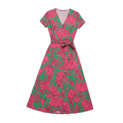 Sleeveless maxi dress with round neck and all-over pattern