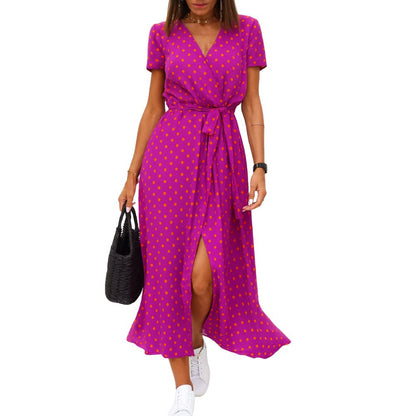 Sleeveless maxi dress with round neck and all-over pattern