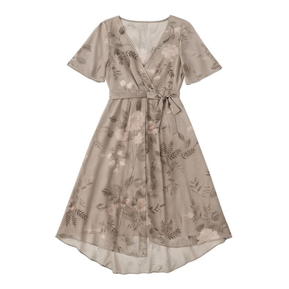 Chic midi dress with short sleeves