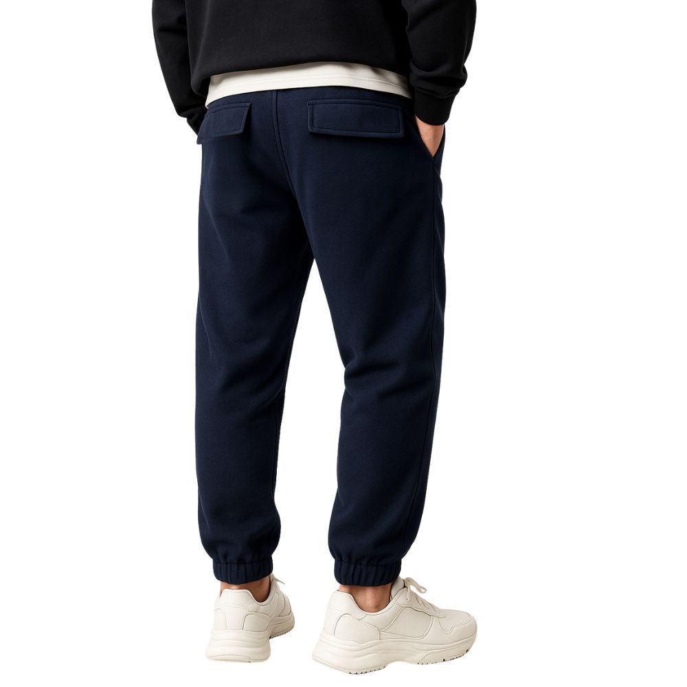 Loose-fitting men's jogging pants with elastic waistband and cuffs
