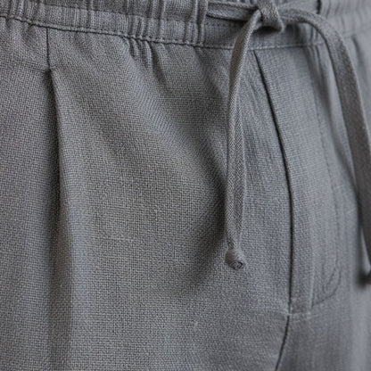 Lightweight men's leisure trousers with elastic waistband and straight cut